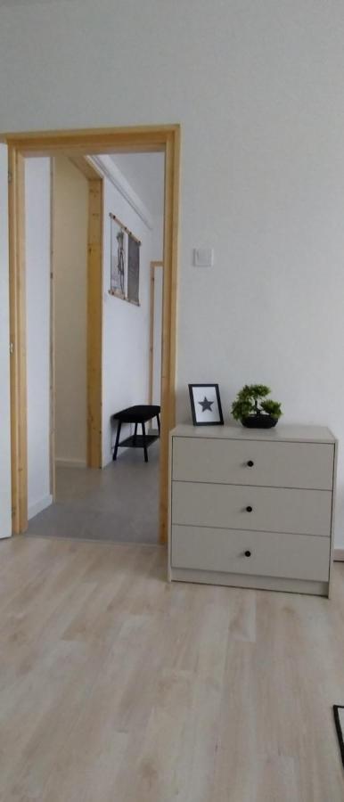 Blue Moon Apartman Eger Exteriör bild